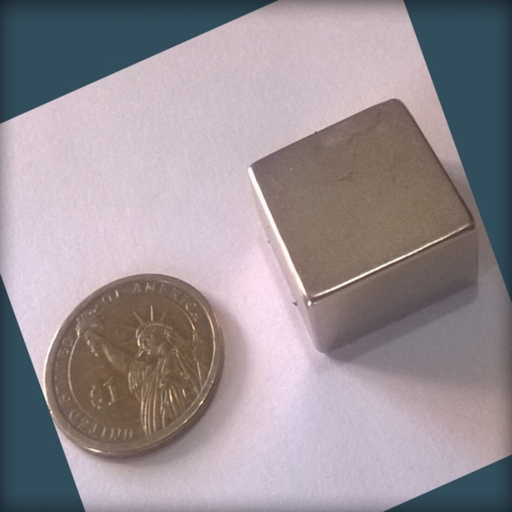 25 x 25 x 12mm Neodymium Magnet